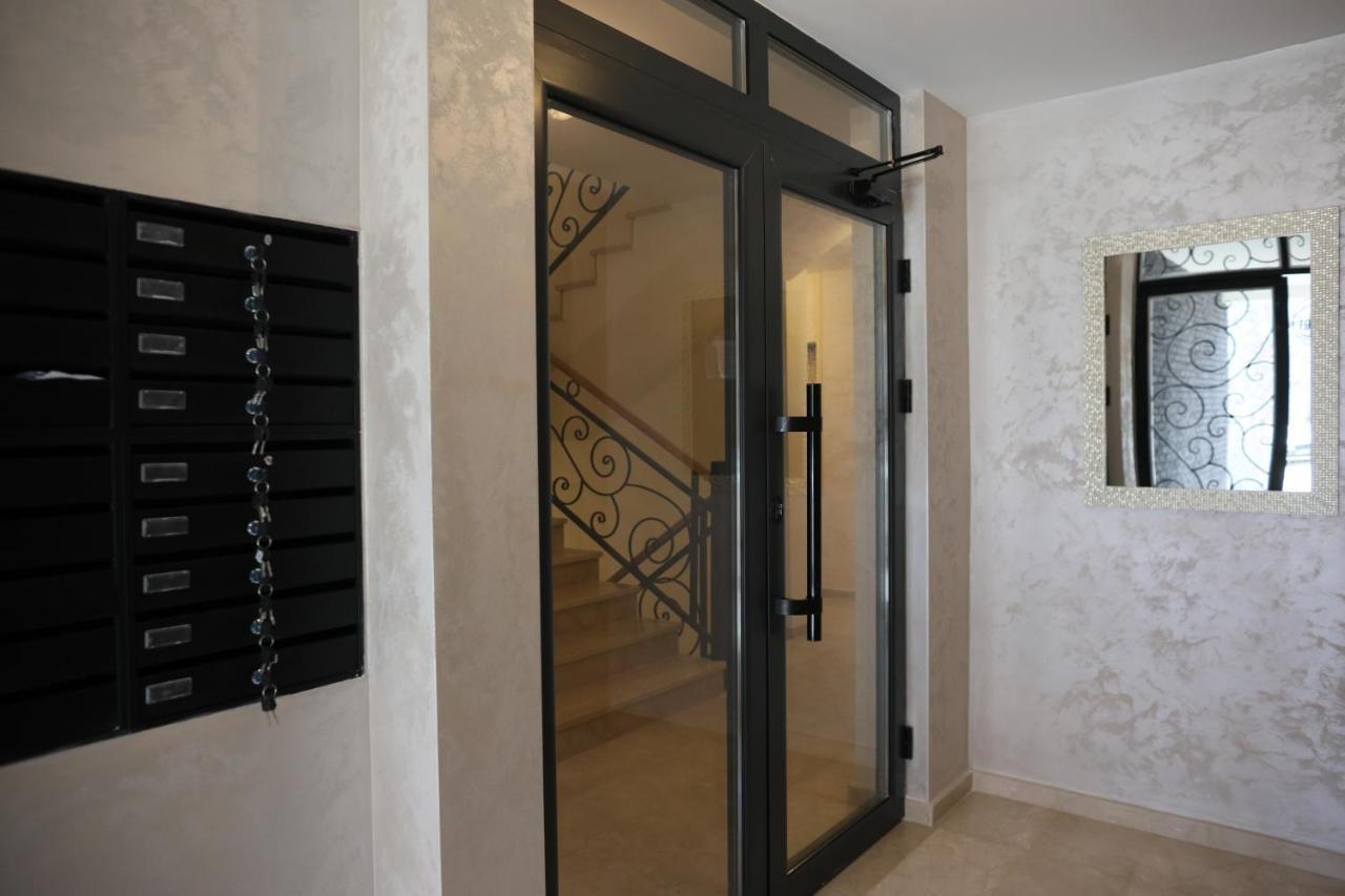 Joli Apartment Belgrade Exterior photo